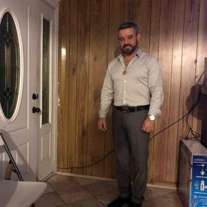 Meet your Posher, Carlos